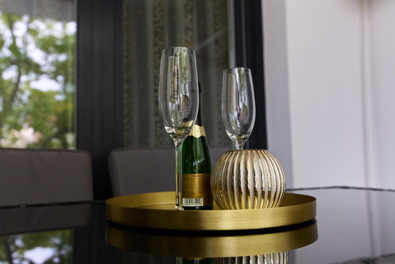 Starlight Bronze Szeged- Exclusive Διαμέρισμα Εξωτερικό φωτογραφία