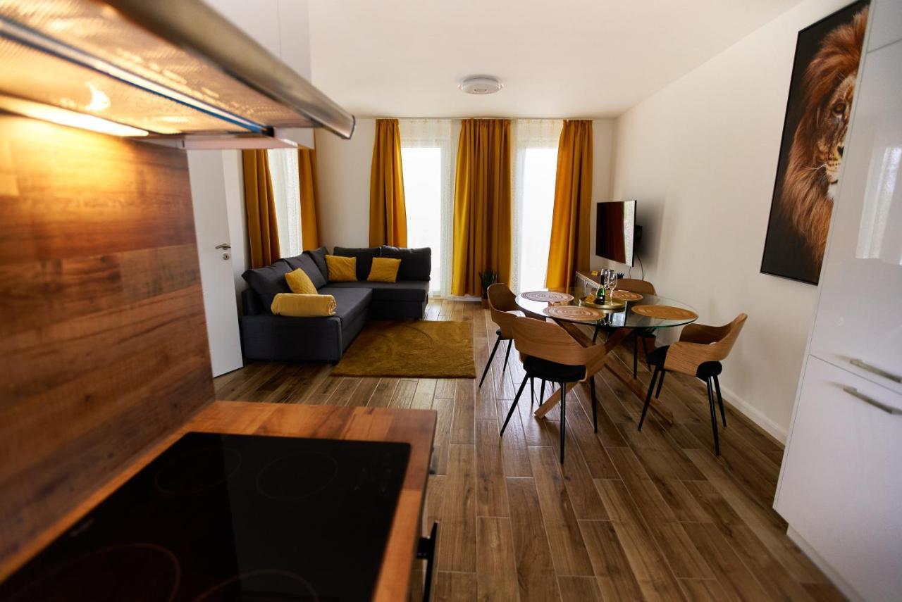 Starlight Bronze Szeged- Exclusive Διαμέρισμα Εξωτερικό φωτογραφία